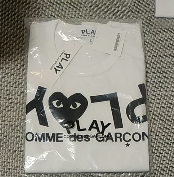 タイムセール 新品 プレイコムデギャルソン COMME des GARCONS Tシャツ