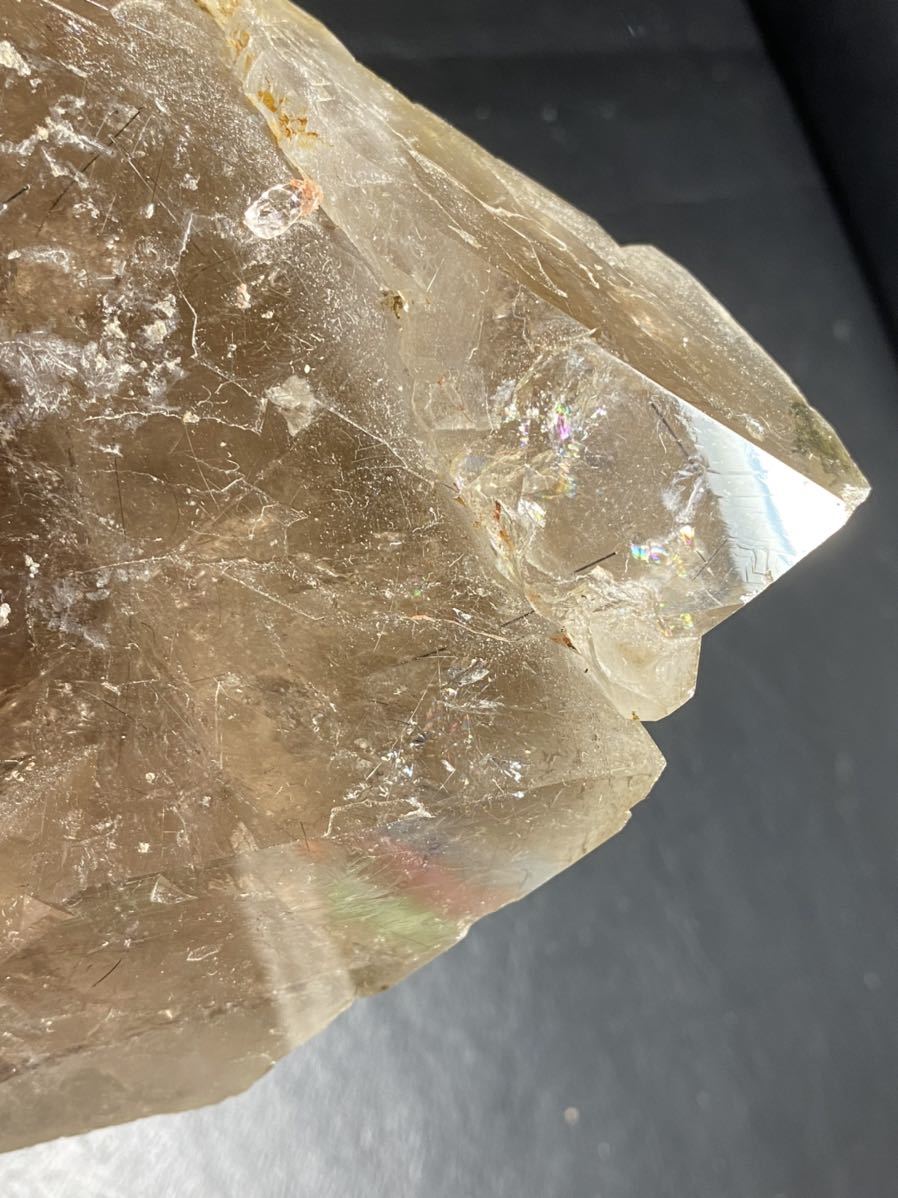 ザギ水晶 ゴールデン ザギマウンテンクォーツ 1.2kg レインボー入り