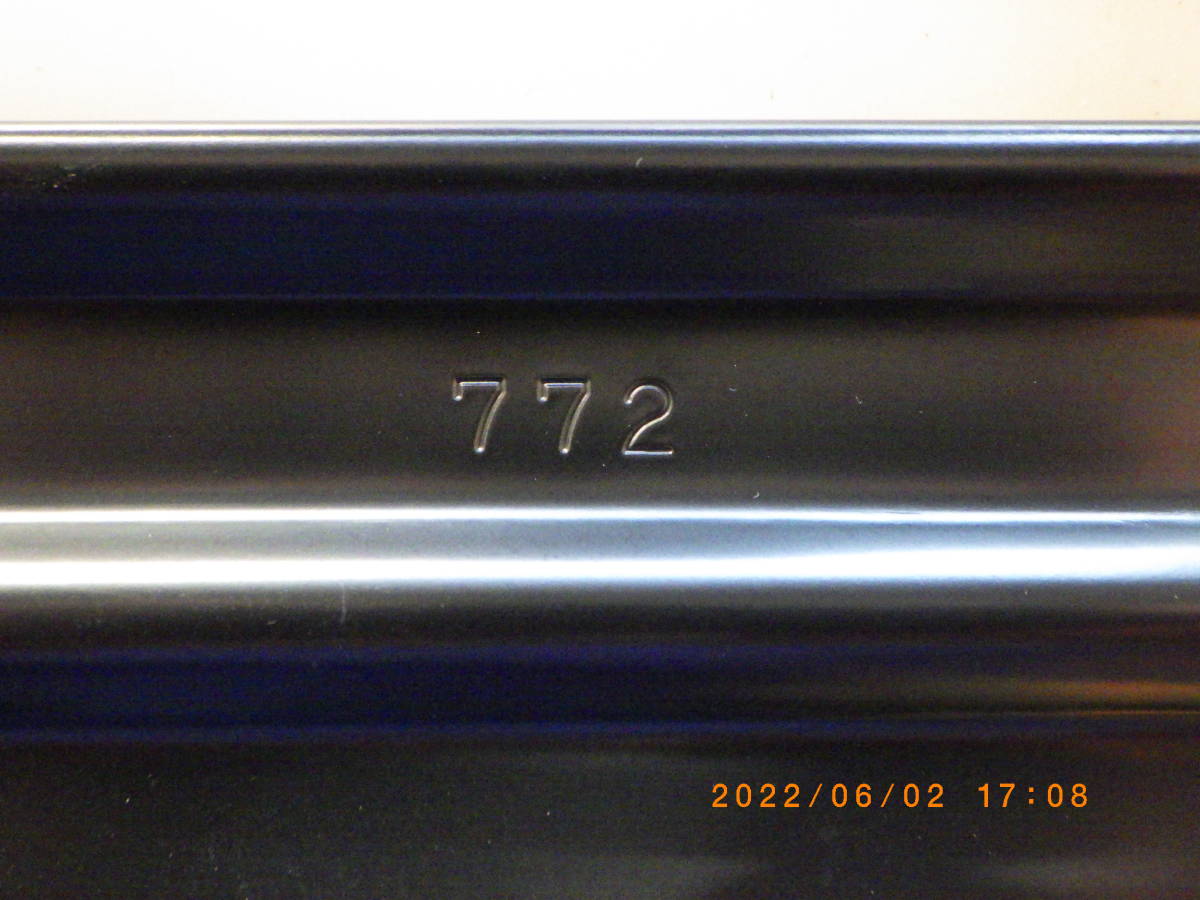 5月最終出品　トヨタランドクルーザープラド　VZJ95　　ラジエーターサイドサポート　ラジエーターサイドステー　　_画像7