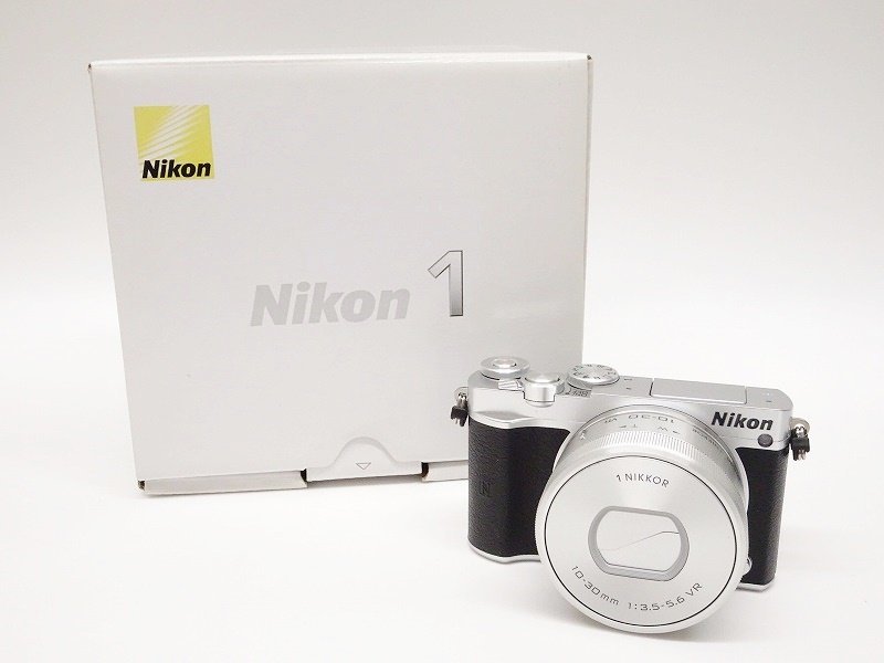 ○○【美品・元箱付】総シャッター数100回以下 Nikon 1-J5/1 NIKKOR 10