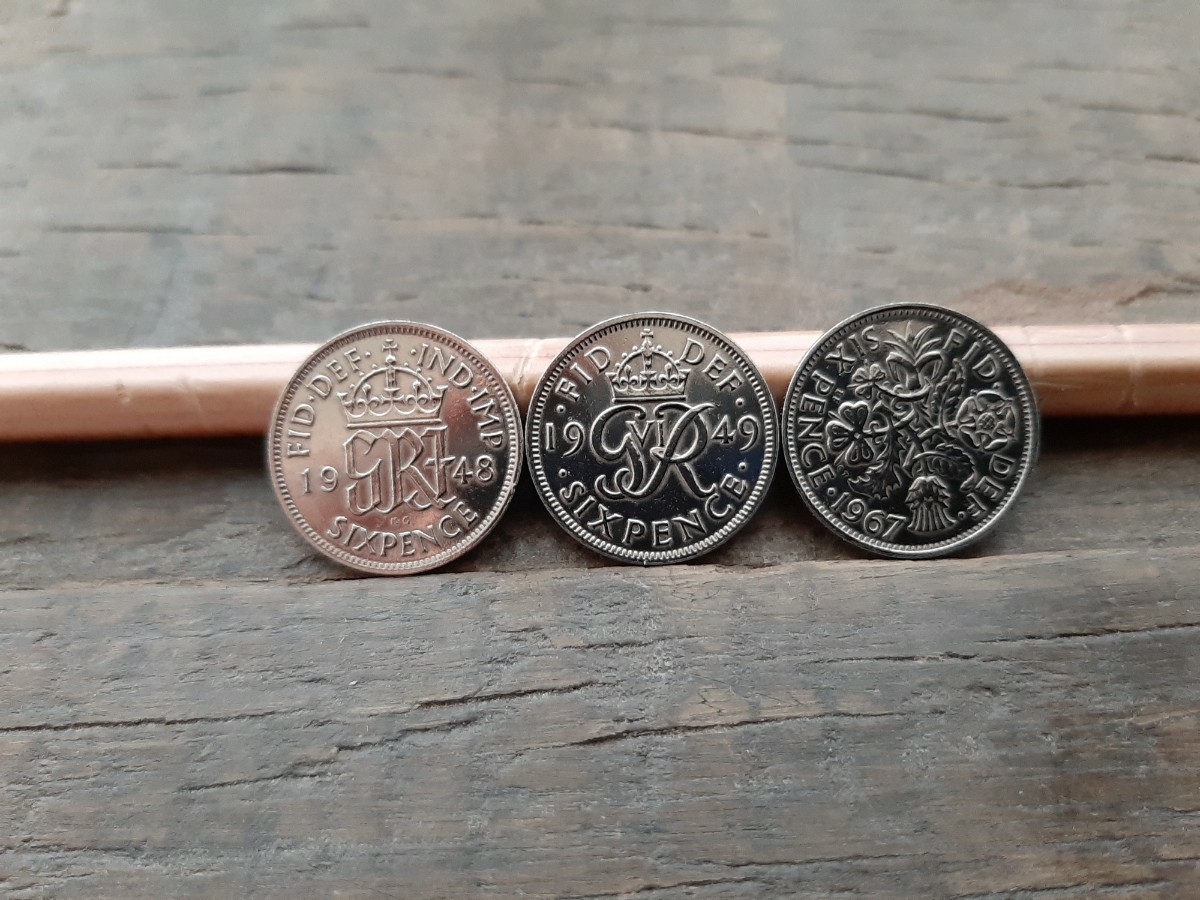 幸せのシックスペンス イギリス ラッキー6ペンス 3枚セット デザインは3種類です。ジョージ王 & エリザベス女王 英国コイン 