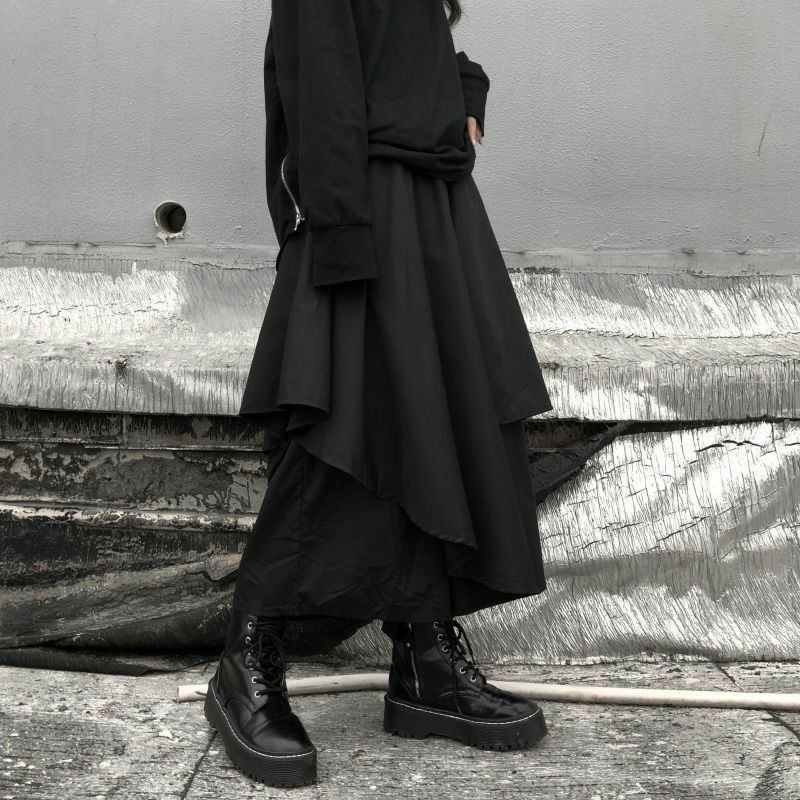 定価20万ハカマパンツ ベルト付 Black | Saint Laurent | luvidarte.com.br