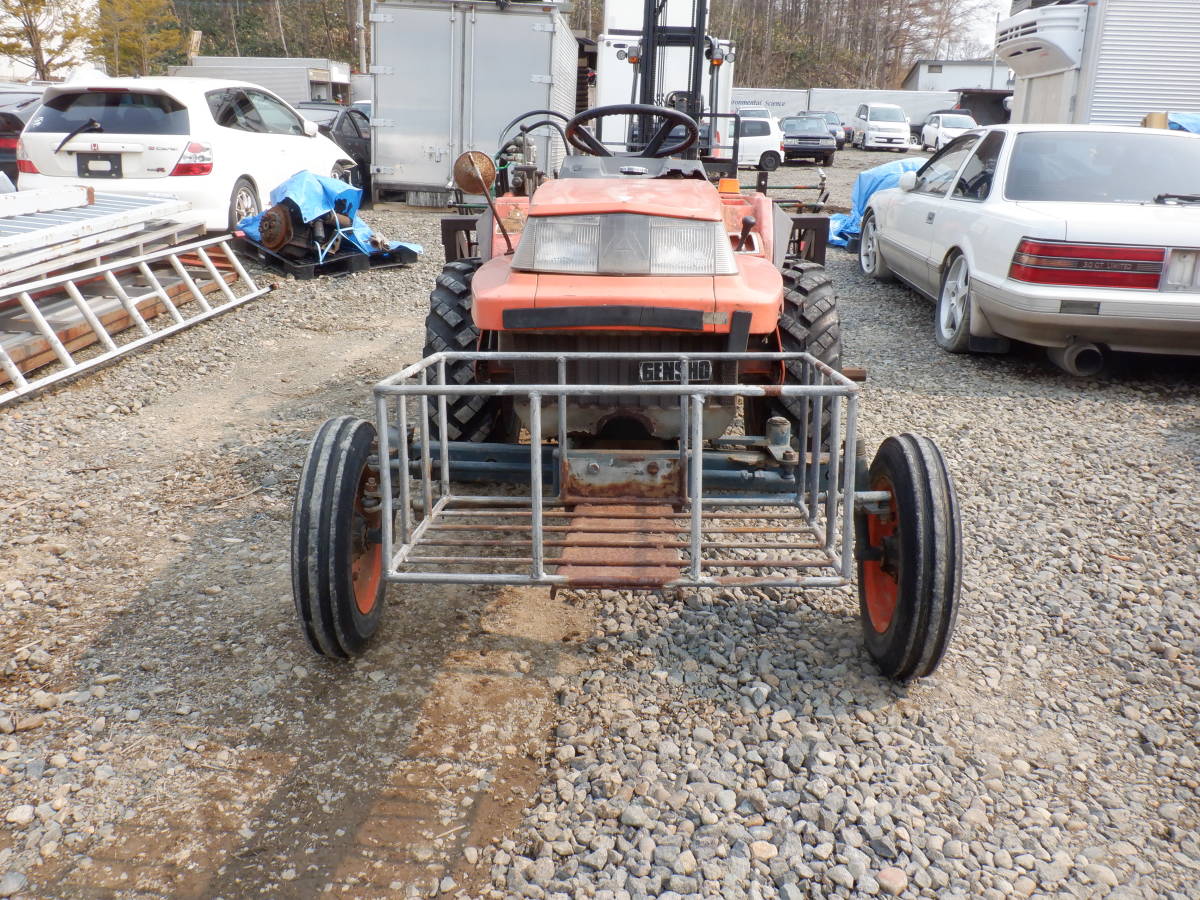 クボタ VM-1 トラクター 12馬力 除雪バケット付 小型 ダンプ クボタ VM-1 トラクター 12馬力 除雪バケット付 小型 ダンプ