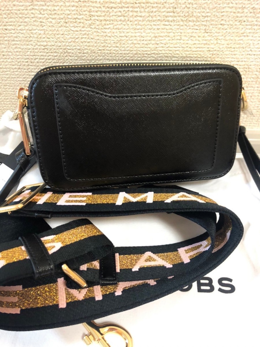 新品 マークジェイコブス ショルダー バッグ スナップショット 黒