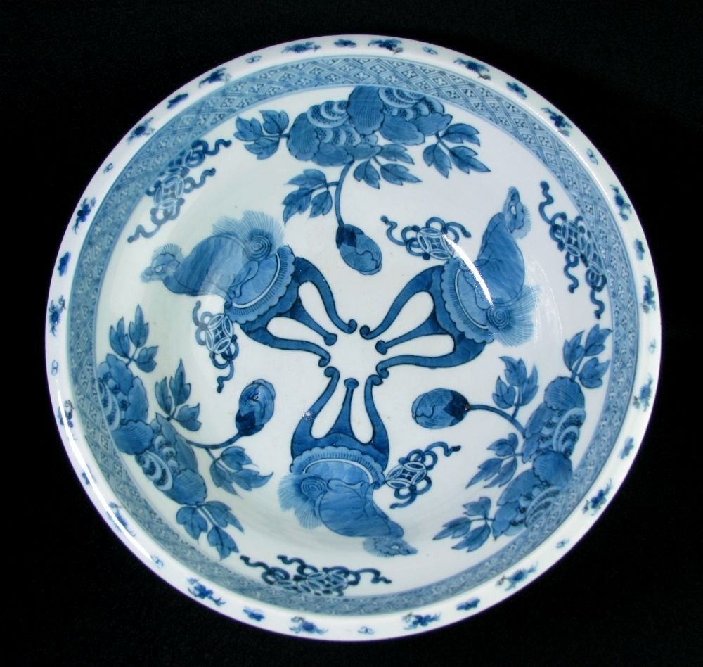 古伊万里 染付 唐獅子牡丹文大杯洗 幅:26cm 江戸時代/22f042 古伊万里 染付 唐獅子牡丹文大杯洗 幅:26cm 江戸時代/22f042