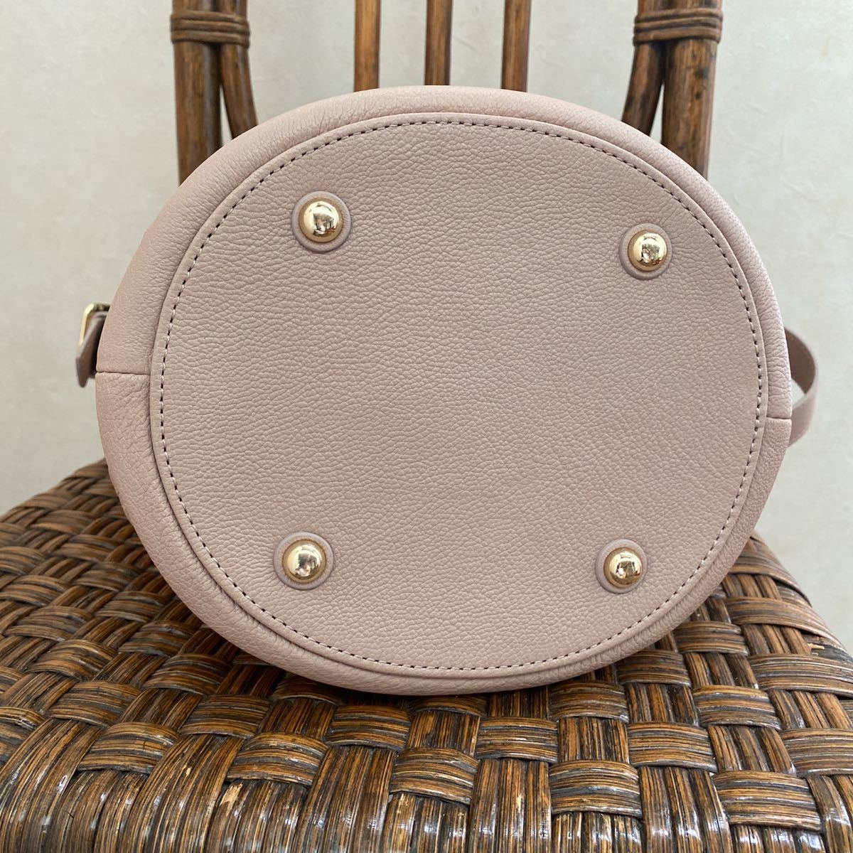 美品 MICA DELLA VALLE (ミカデラヴァッレ) secchiello ワンショルダー