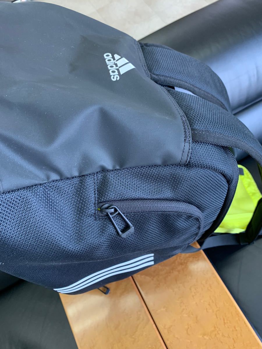 アディダス　adidas リュック　カバン　鞄