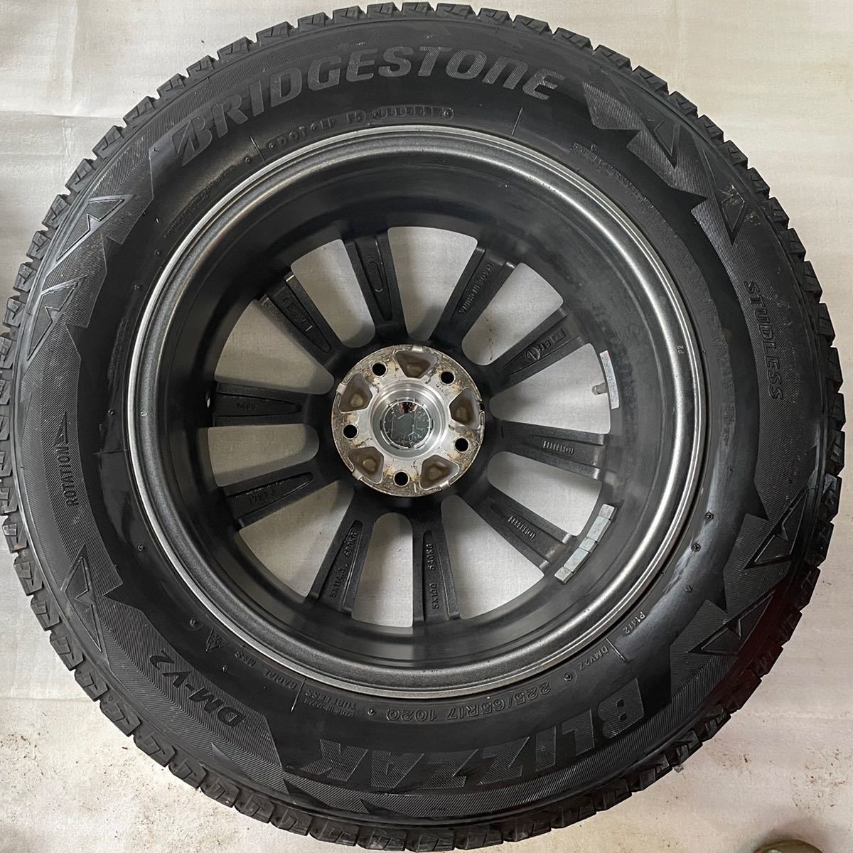 バリ溝 STRANGER 17インチ×7J PCD114.3 社外 5穴 48