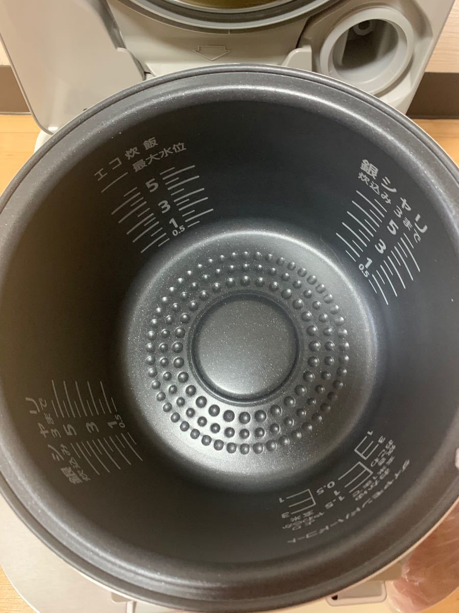 美品　Panasonic 圧力IHジャー炊飯器 SR-WSX103S 