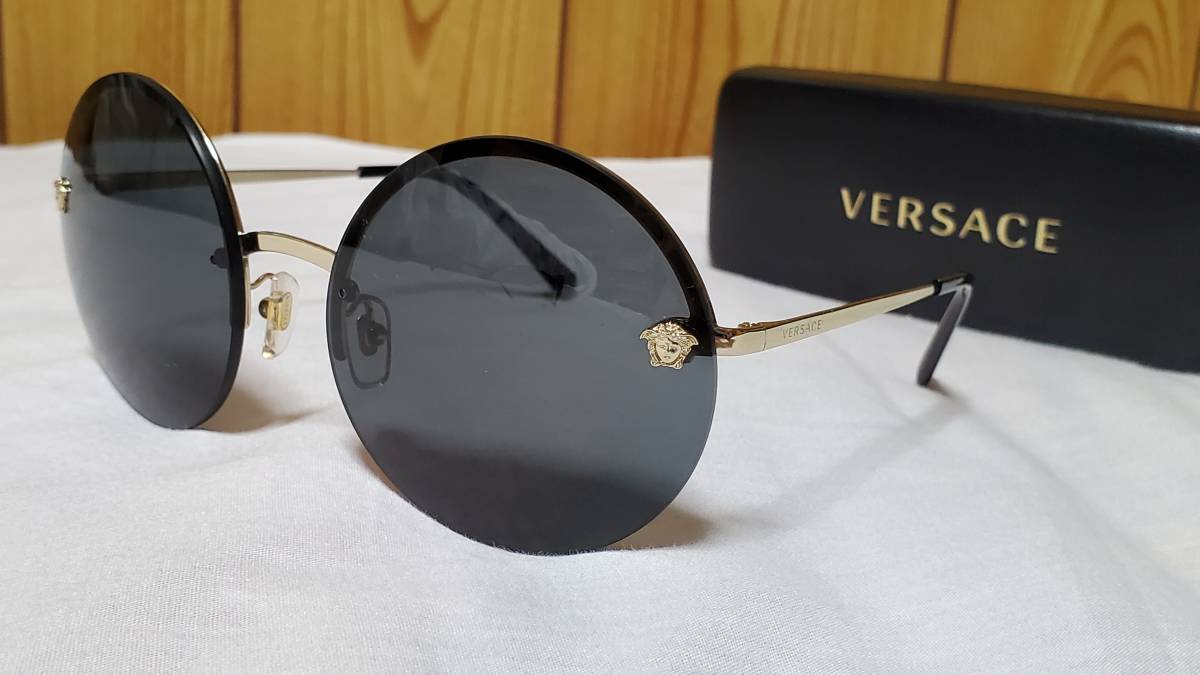 最大10%OFFクーポン 正規未レア ヴェルサーチVERSACE クラシック