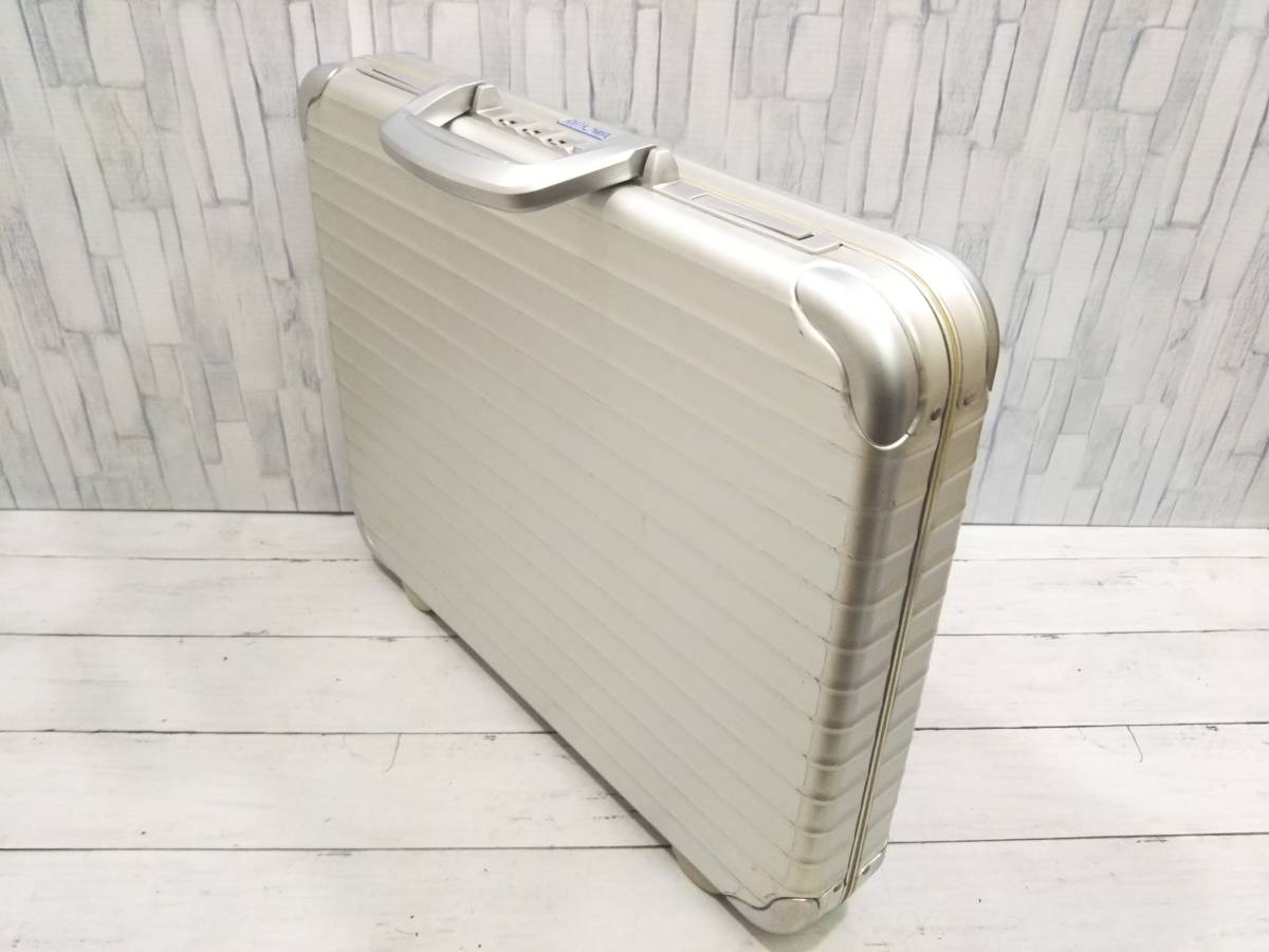 ヤフオク! - Rimowa リモワ TOPAS トパーズ アタッシュケース