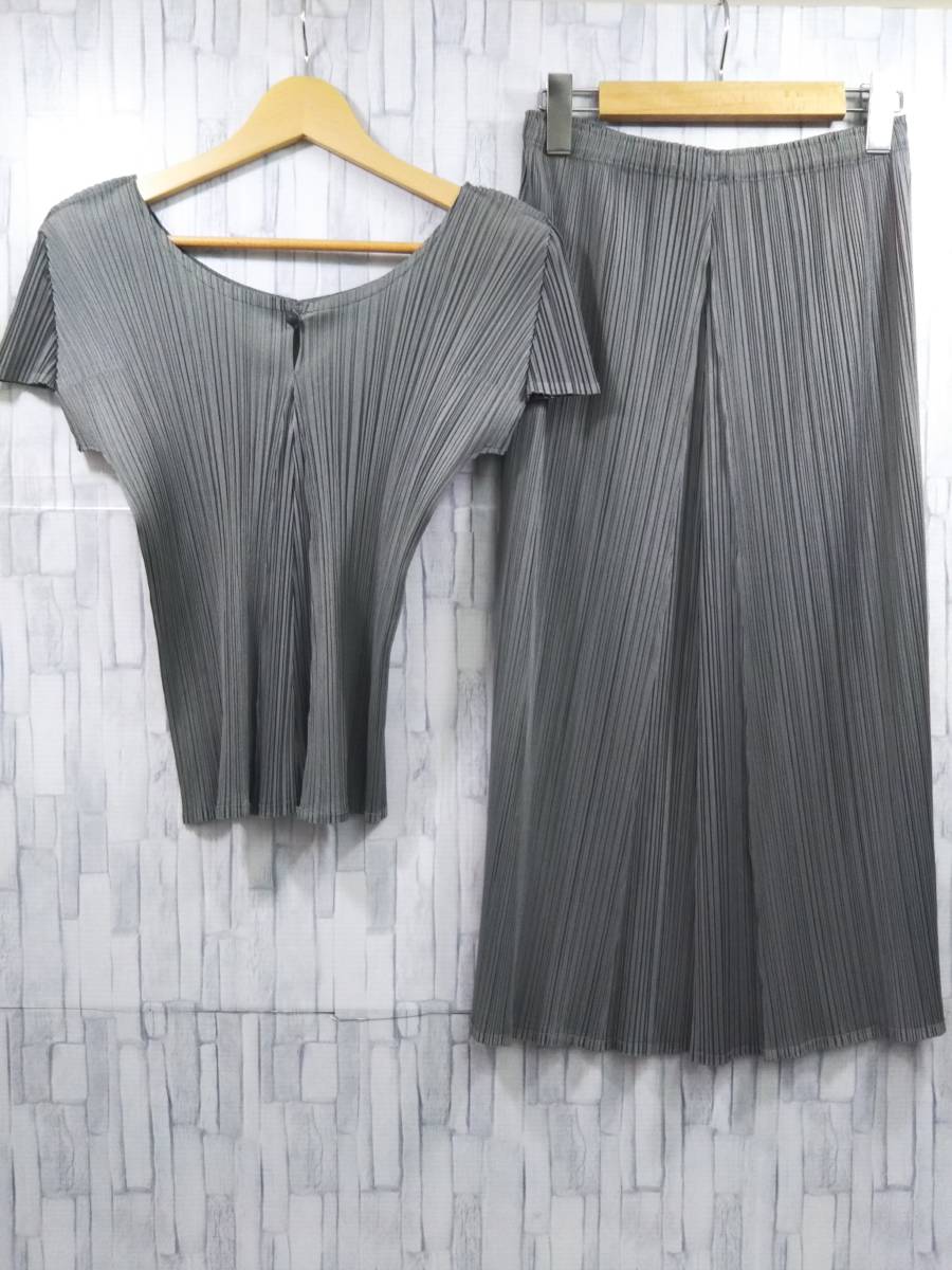 PLEATS PLEASE プリーツプリーズ ISSEY MIYAKE イッセイミヤケ 半袖