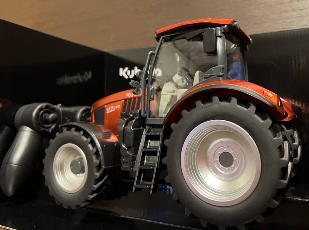 Yahoo!オークション - 本日発送可☆130th【kubota】トラクター《M7-1...