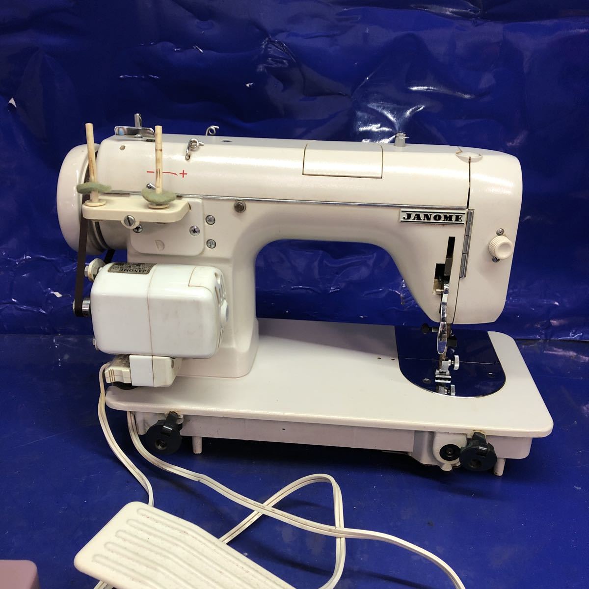 JANOME ジャノメミシン モデル672 フットペダル付き 縫製 手工芸