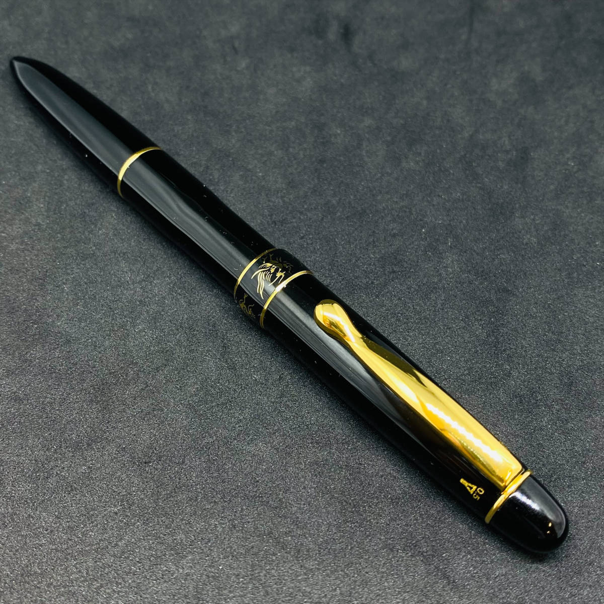 PILOT パイロット urushi 漆 80周年 四神 多機能 三色ボールペン+
