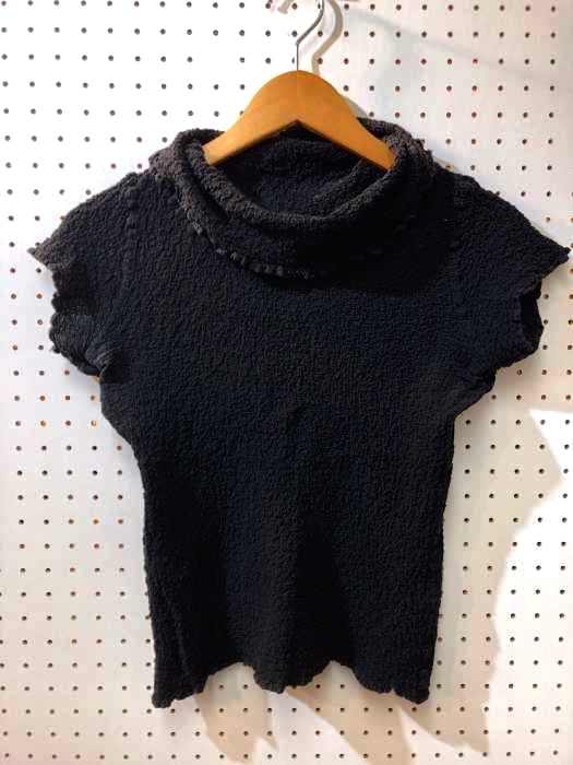 me ISSEY MIYAKE(ミー イッセイミヤケ) CAULIFLOWERシリーズ シワ加工