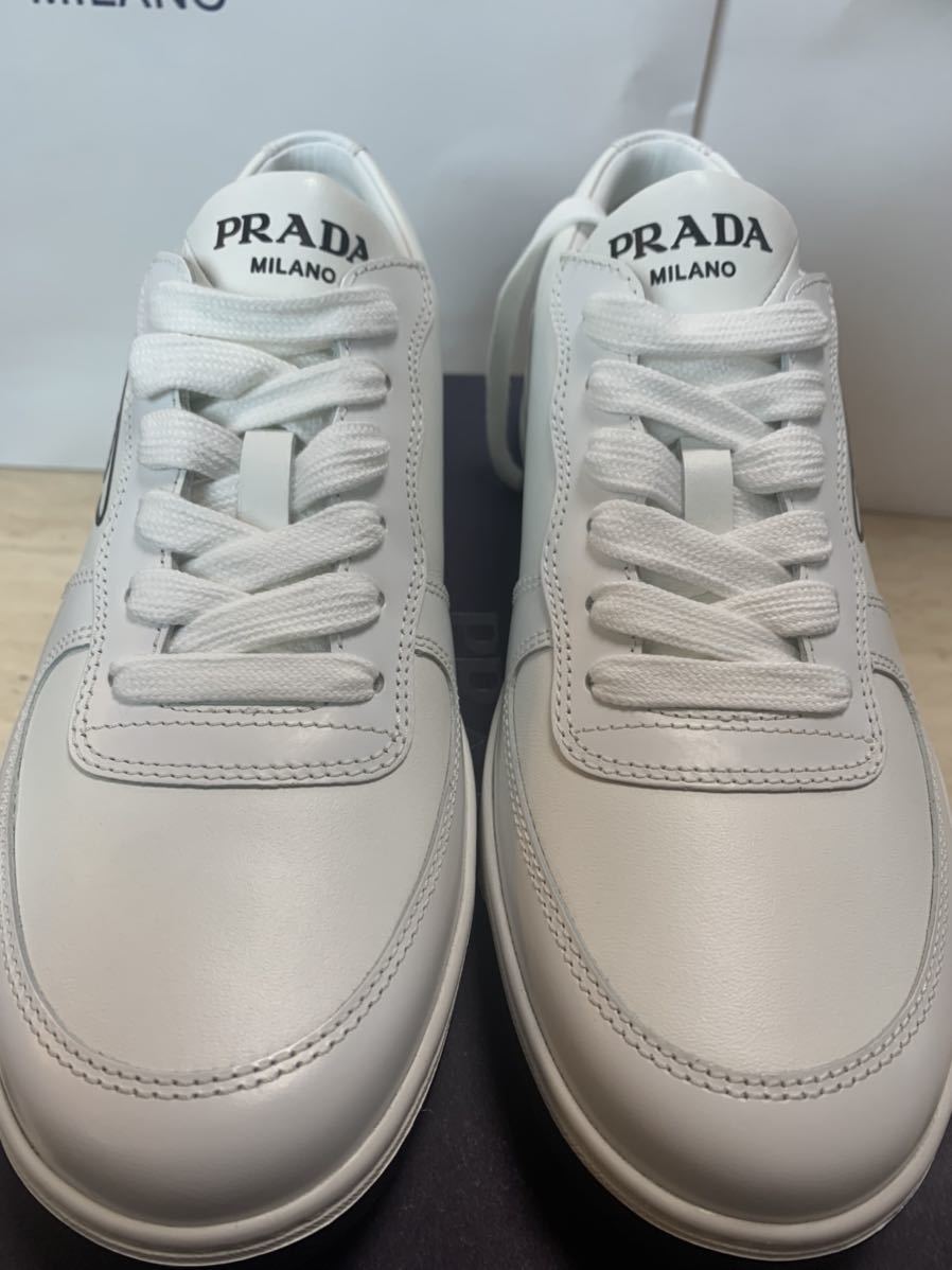 新品 未使用 PRADA プラダ スニーカー トライアングルロゴ オール