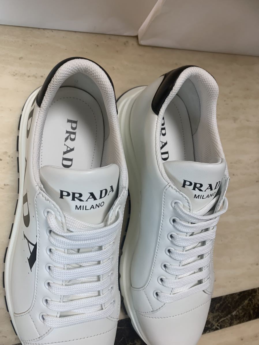 ヤフオク! - 新品 未使用 PRADA プラダ スニーカー PRADAロゴ ヤフオク! - 新品 未使用 PRADA プラダ スニーカー PRADAロゴ