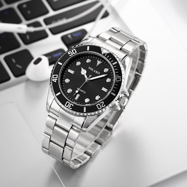 i69K メンズ腕時計 ブラック ダイバーズ風 ファッションウォッチ 3針 アナログ クオーツ 新品 送料無料_画像5