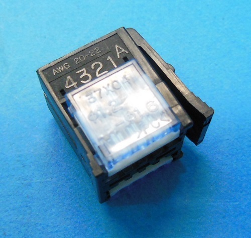 37108-2165-0W0FL(100個入)　ワイヤーマウントプラグ　3M　ランクS中古品_画像3