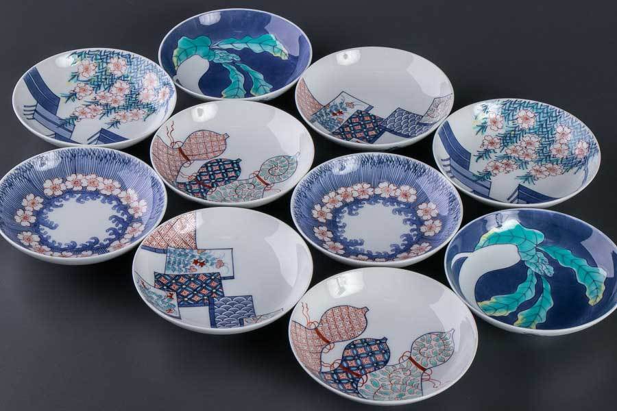 鍋島焼】『 忠山作 色鍋島 絵替り 取皿揃 10客 共箱 9839 』 鍋島焼】『 忠山作 色鍋島 絵替り 取皿揃 10客 共箱 9839 』