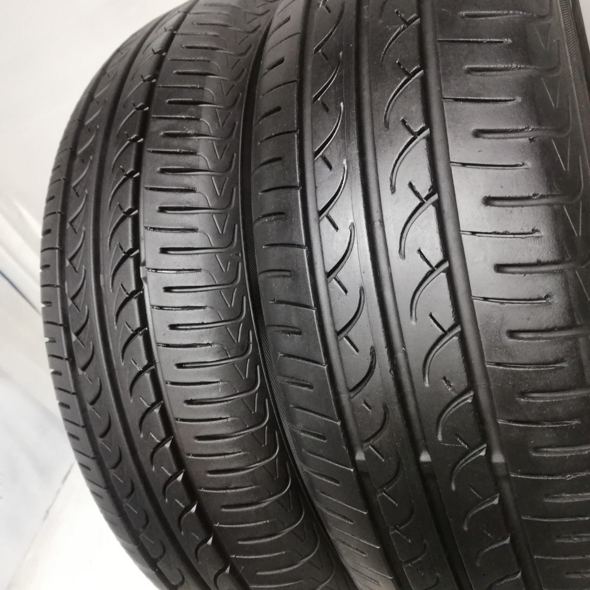 ◆本州・四国は送料無料◆ 175/70R14 ヨコハマタイヤ 70~80% ’16 '19 アレックス カローラ ポルテ シエンタ ノーマルタイヤ 2本_画像6