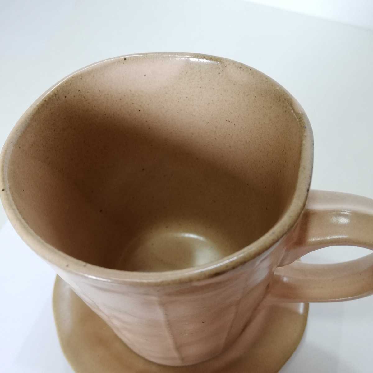 備前焼 肌色釉 薄茶 淡茶 桃肌 マグカップ形 珈琲碗皿 1客 未使用 [茶器 コーヒーカップ マグ カフェオレ色]_画像3