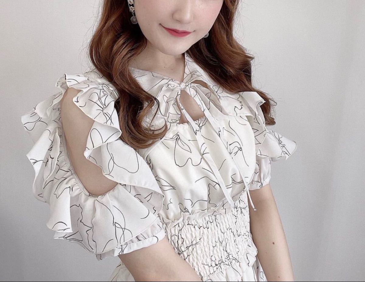 PayPayフリマ|2022Evelyn花柄フリルOP ガーリー大人かわいいロング