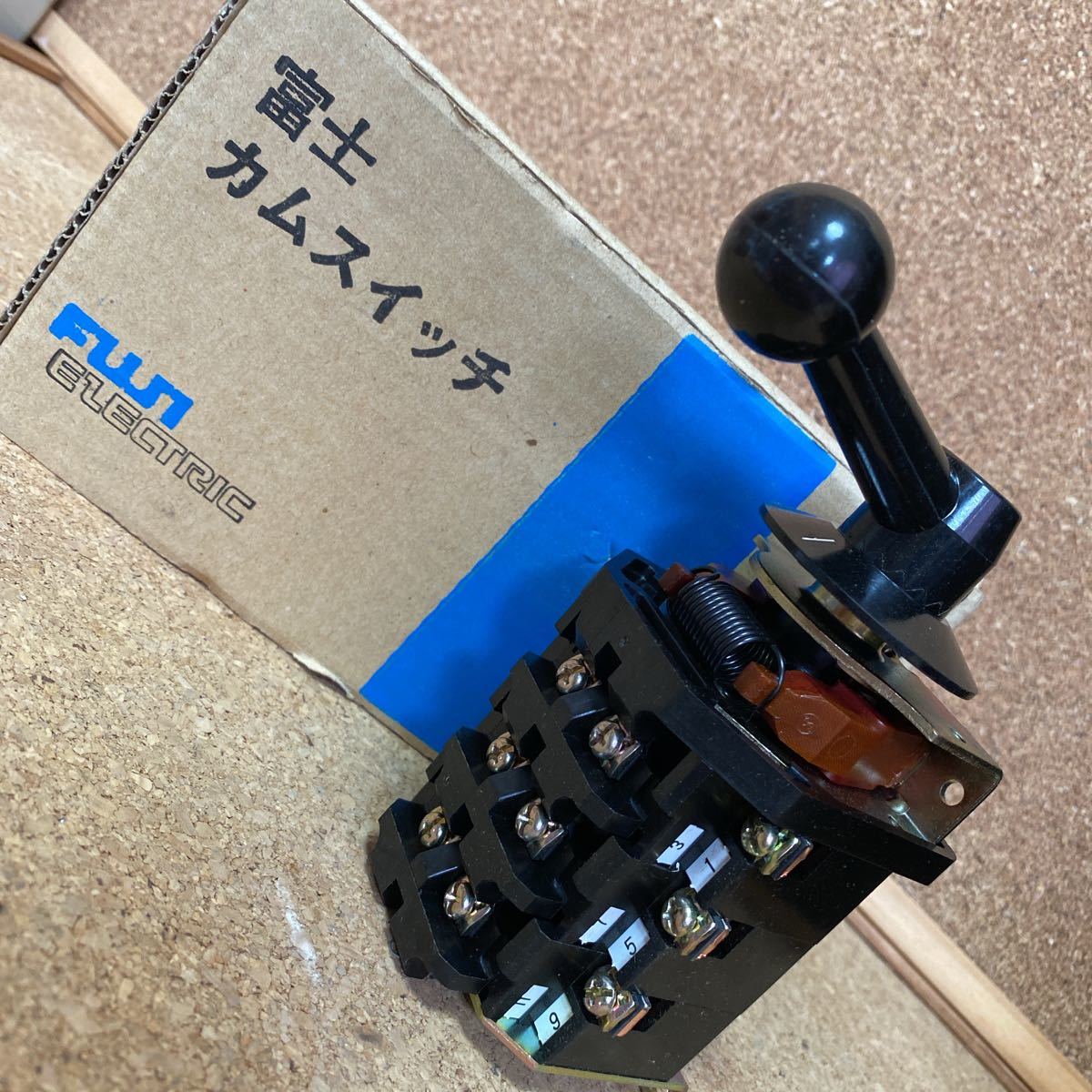 富士 カムスイッチ コントロールスイッチ 220V|Yahoo!フリマ 富士 カムスイッチ コントロールスイッチ 220V|Yahoo!フリマ