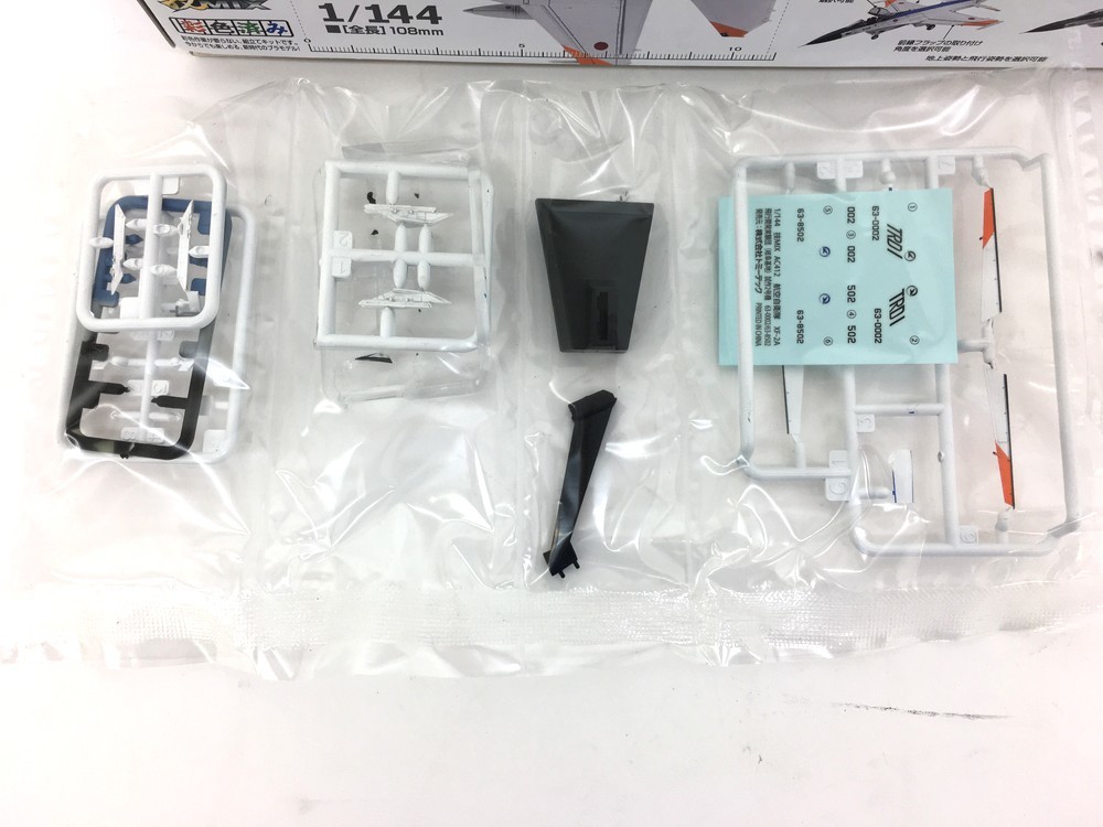【同梱可】見本用組立品 AC412 航空自衛隊 XF-2A 飛行開発実験団(岐阜) 技MIX 航空機シリーズ 1/144 試作2号機 63-0002/63-8502 TOMYTEC 9