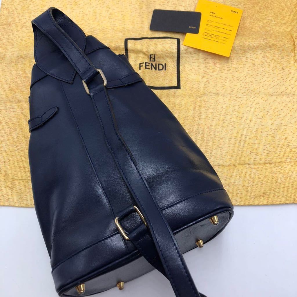 1円【極美品・超希少】 FENDI ボディバッグ FF ゴールド金具 ターンロック フェンディ ショルダーバッグ 斜めがけ ウエスト 紺色 レザー_画像2