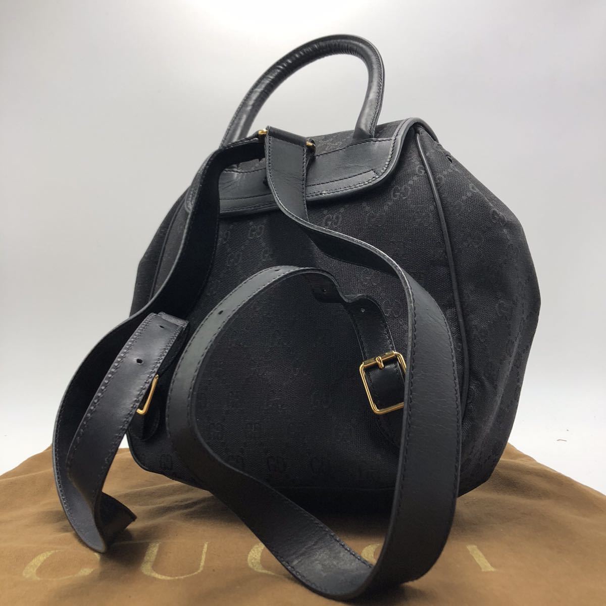 1円【極美品・超希少】 GUCCI リュック GG柄 巾着 キャンバス レザー グッチ バックパック ショルダー ブラック 2058 鍵付き ゴールド金具_画像2