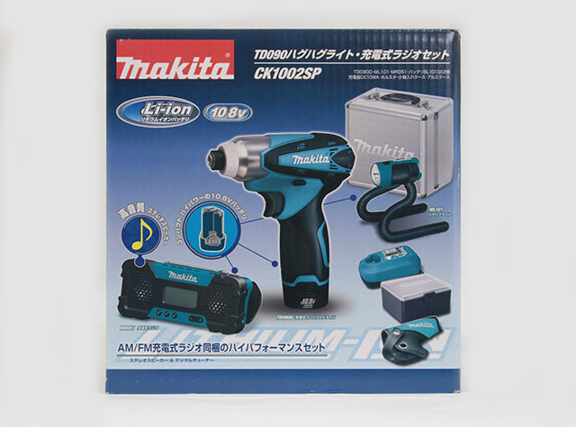 新品 Makita マキタ TD090 ハグハグライト・充電式ラジオセット