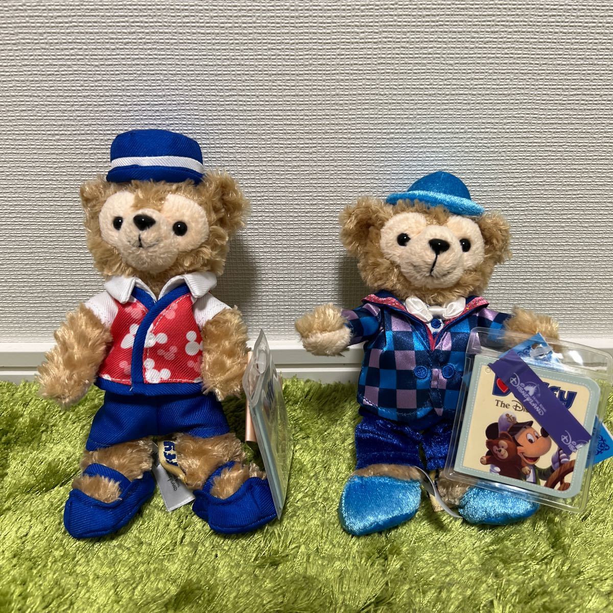 お値下げ【レア】ダッフィー ぬいぐるみバッジ 香港ディズニー クリスマス