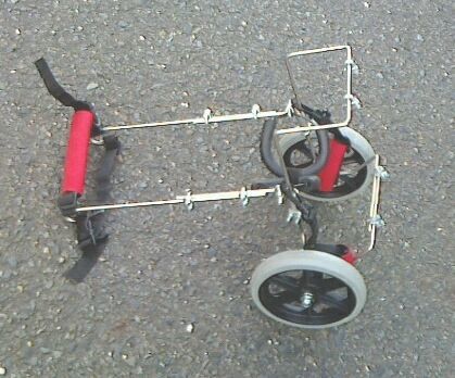 ヤマペットのコーギー他中形犬用車椅子:レンタル・車いす・車 ヤマペットのコーギー他中形犬用車椅子:レンタル・車いす・車