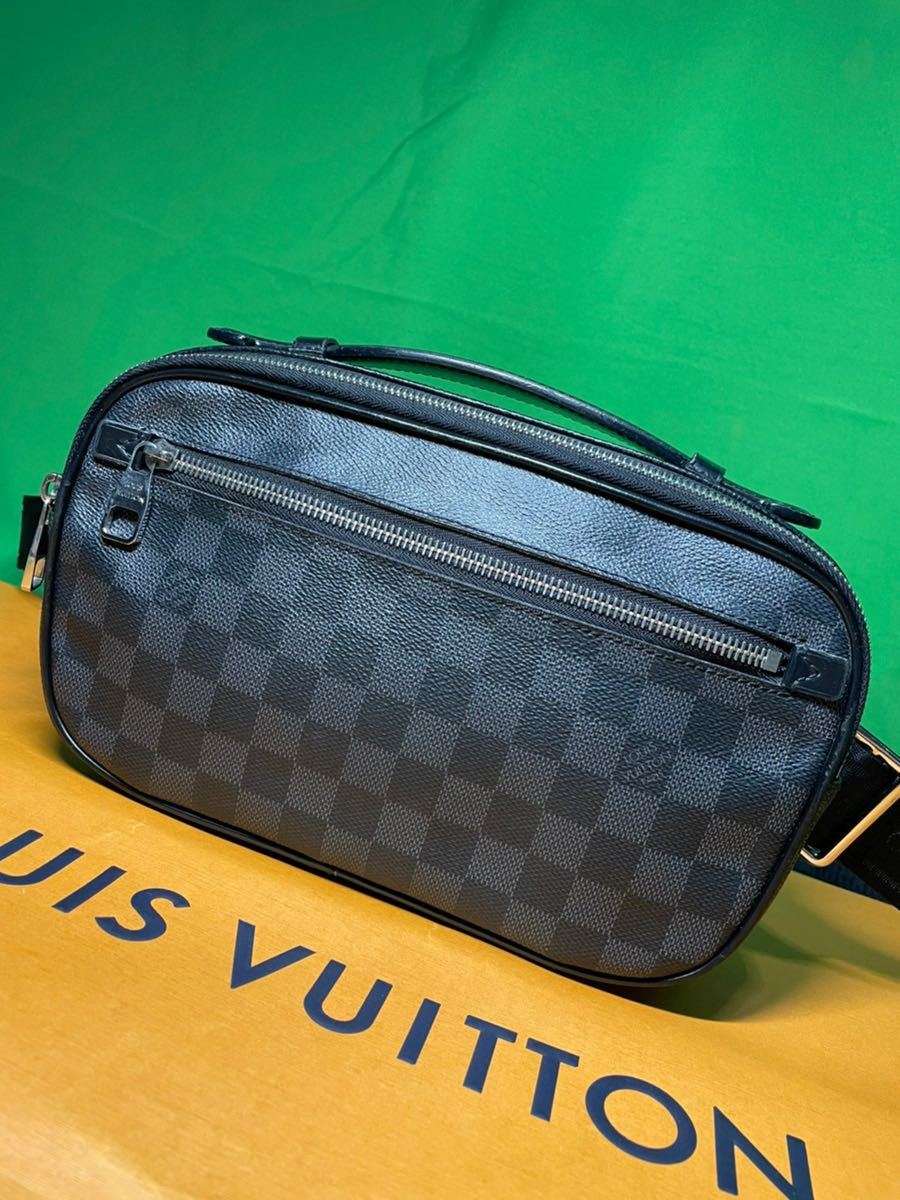 美品 LOUIS VUITTON ダミエグラフィット ショルダーバック