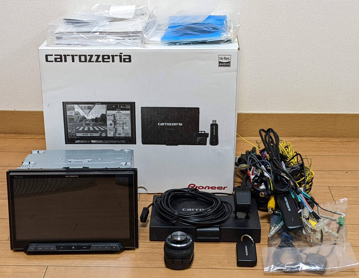 スーパーファミコン本体 + サテラビュー本体 スーパーファミコン本体 + サテラビュー本体