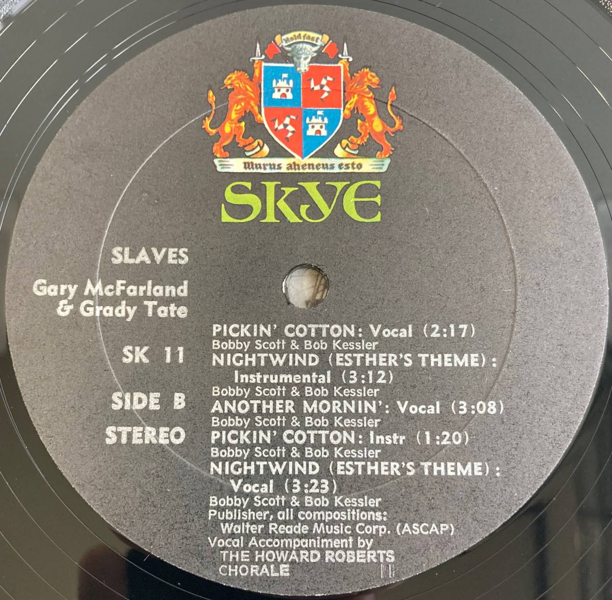 SLAVES 未公開(1969) ボビー・スコット 編曲・指揮：ゲイリー・マクファーランド 米盤LP SKYE SK-11 STEREO Cutout_画像7