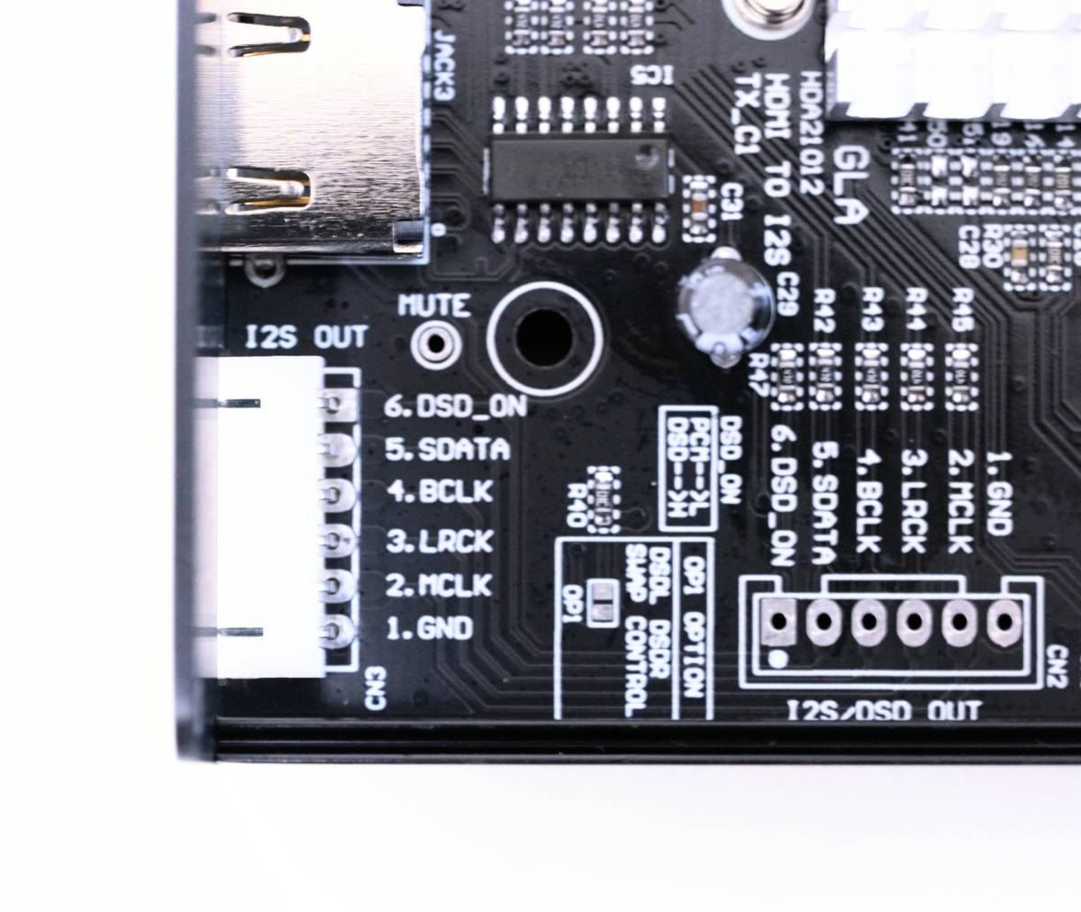 HDMI出力からI2S(IIS) over HDMI、光、同軸デジタルオーディオ HDMI出力からI2S(IIS) over HDMI、光、同軸デジタルオーディオ
