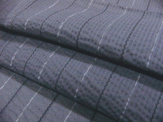 少し透ける　綿・麻 変り織生地　織の男ゆかた　Ｍサイズ　グレー・白黒縞 新品　_画像5