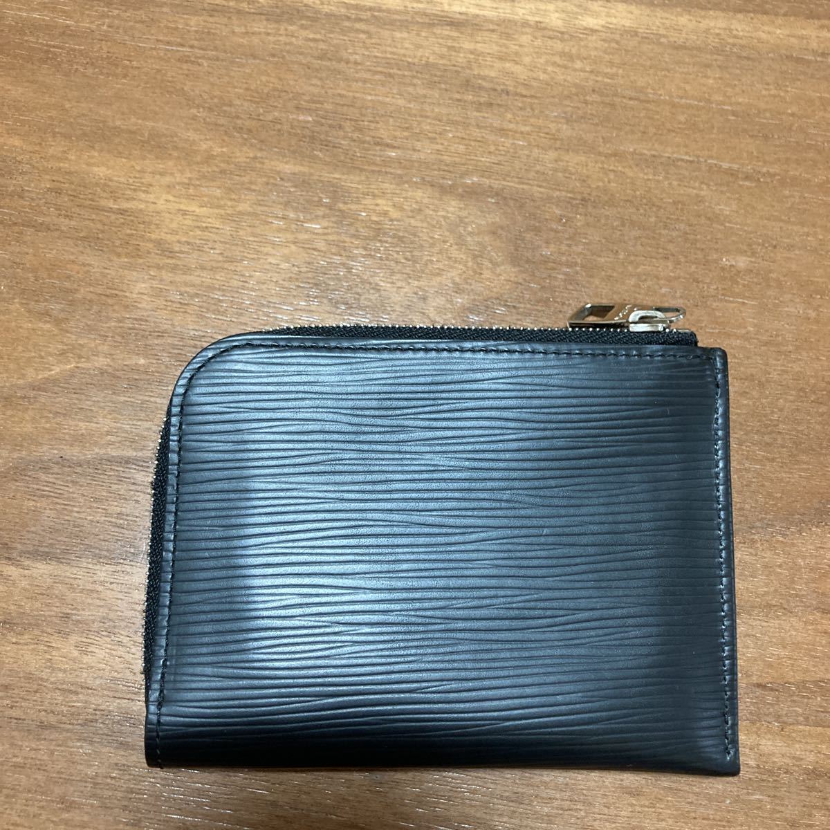 ミニ財布 カードケース ルイ・ヴィトンエピ detalles del artículo
