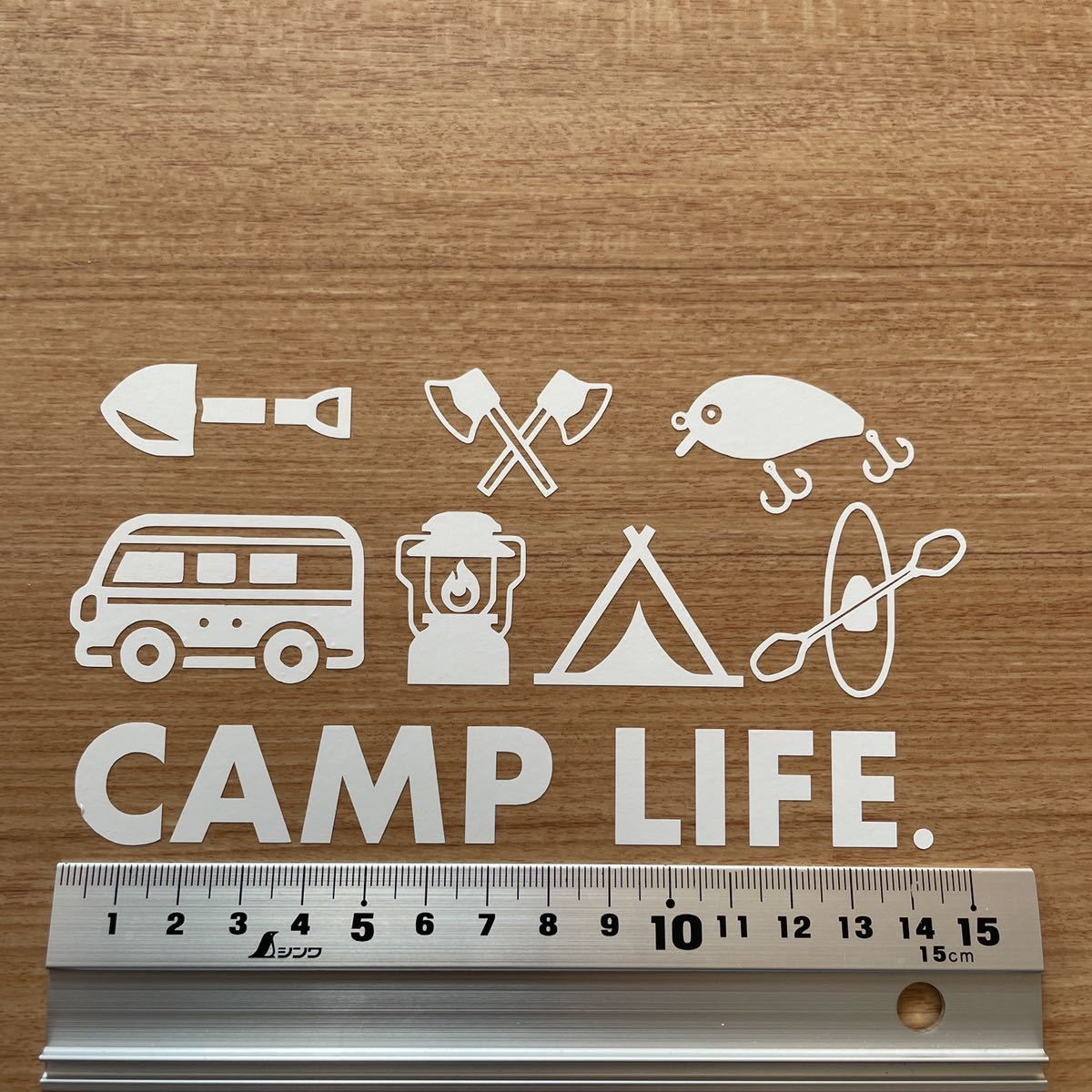 243. 【送料無料】 CAMP LIFE. キャンプ カッティングステッカー バス ランタン テント アウトドア 【新品】_画像2