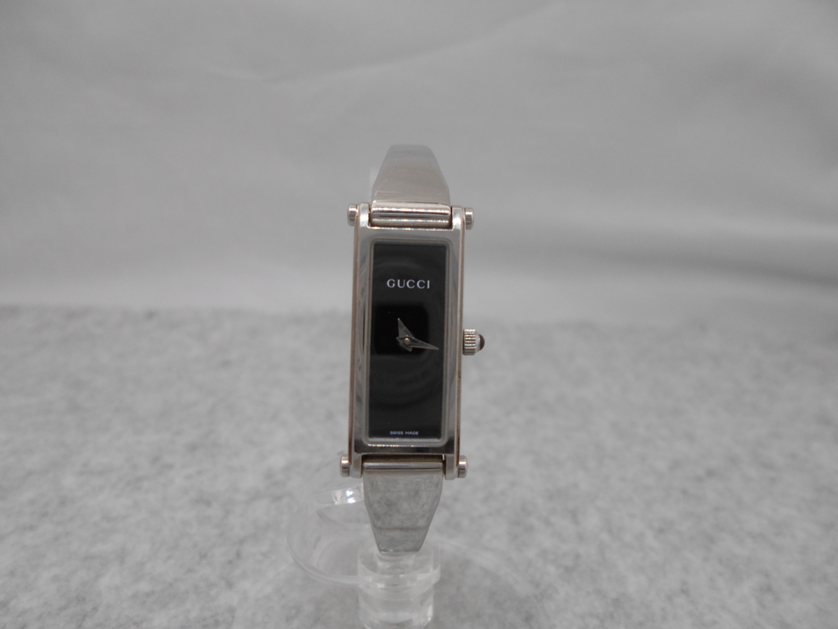 腕時計】 GUCCI グッチ アナログ2針 バングルタイプ スクエア型 1500L