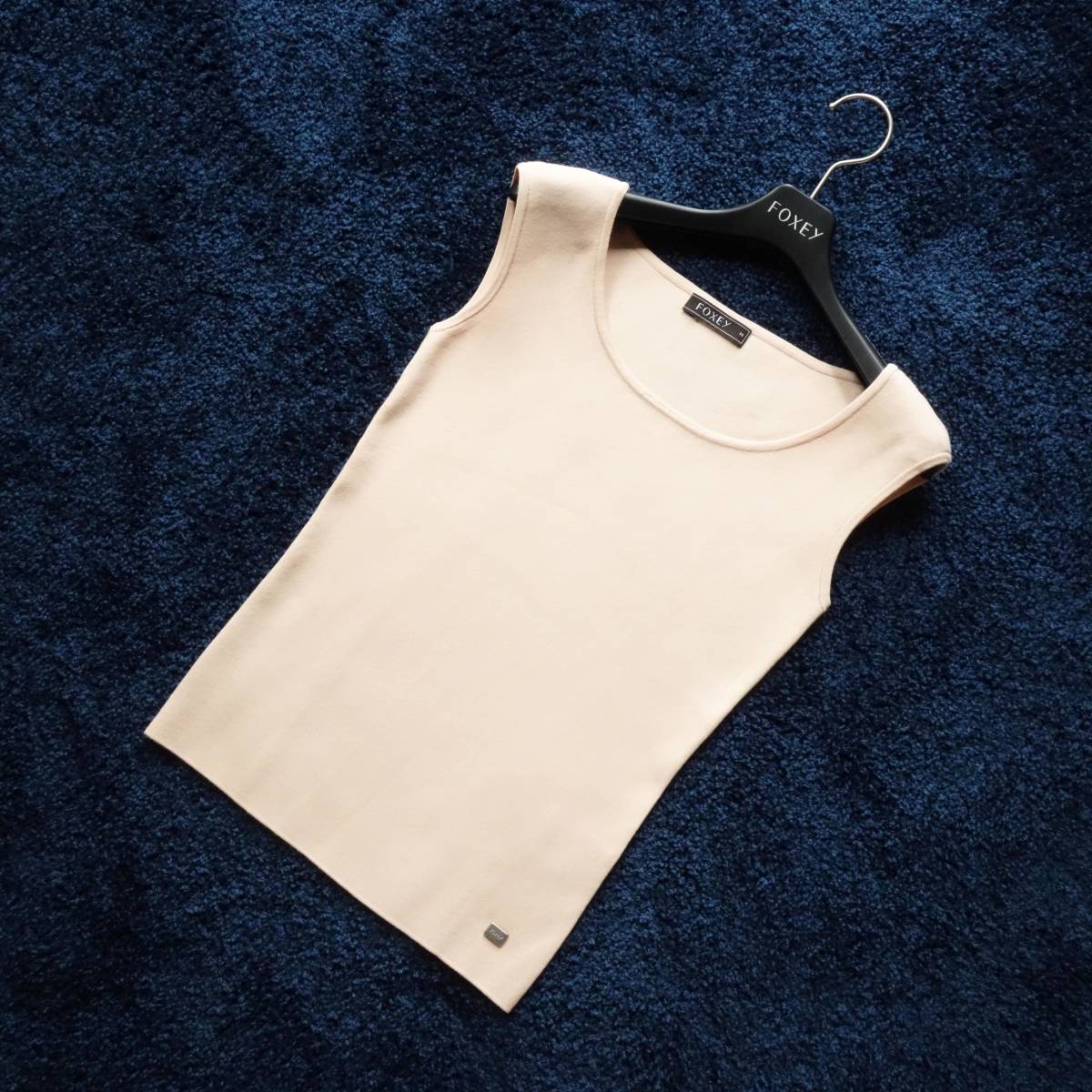 □FOXEY□ 38 ピーチピンクベージュ系 着やせニット フォクシー