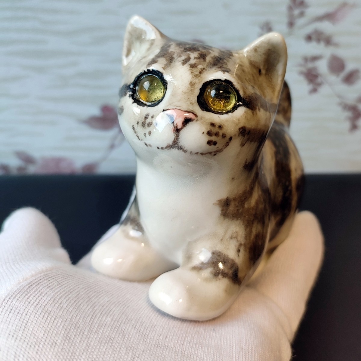 202 size1 ケンジントンキャット 目が合う子猫 ウィンスタンレイ 猫の置物 フィギュリン イギリス ネコ 陶器