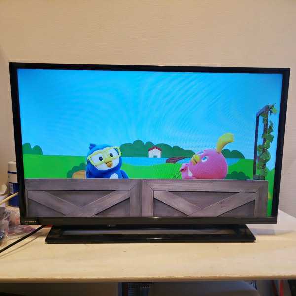 ☆美品☆TOSHIBA 東芝 レグザ REGZA 32型 32S22 2019年製 リモコン付き