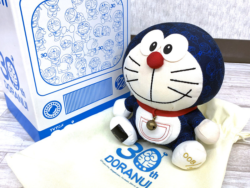 3R0344* не использовался 300 body ограничение *DORAEMON\'S BELL Doraemon мягкая игрушка 30th DORANUI*0723[ б/у ]