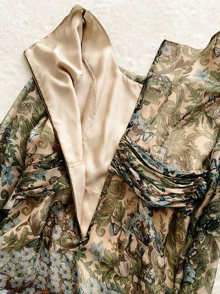 美品 ALBERTA FERRETTI sizeI44F40USA8 イタリア製花柄シルクシフォン