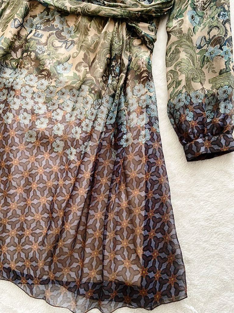 美品 ALBERTA FERRETTI sizeI44F40USA8 イタリア製花柄シルクシフォン
