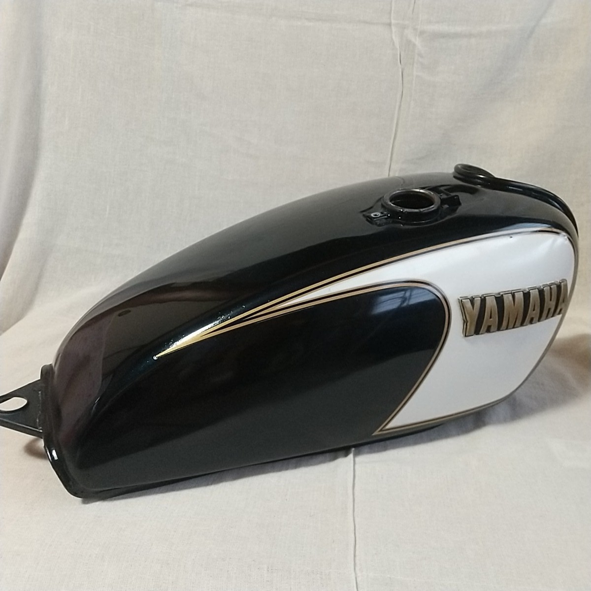 ヤマハ SR400 SR500 当時物 初期型 ナロー タンク ガソリン ヤマハ SR400 SR500 当時物 初期型 ナロー タンク ガソリン